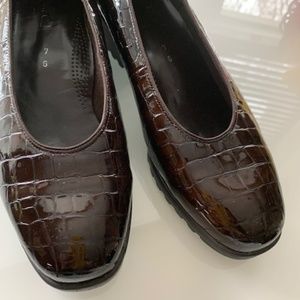 Brown patent leather shoes by Arm